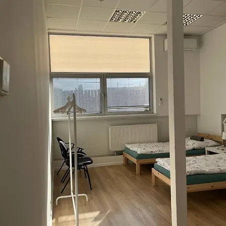 Spacious With Parking Apartman